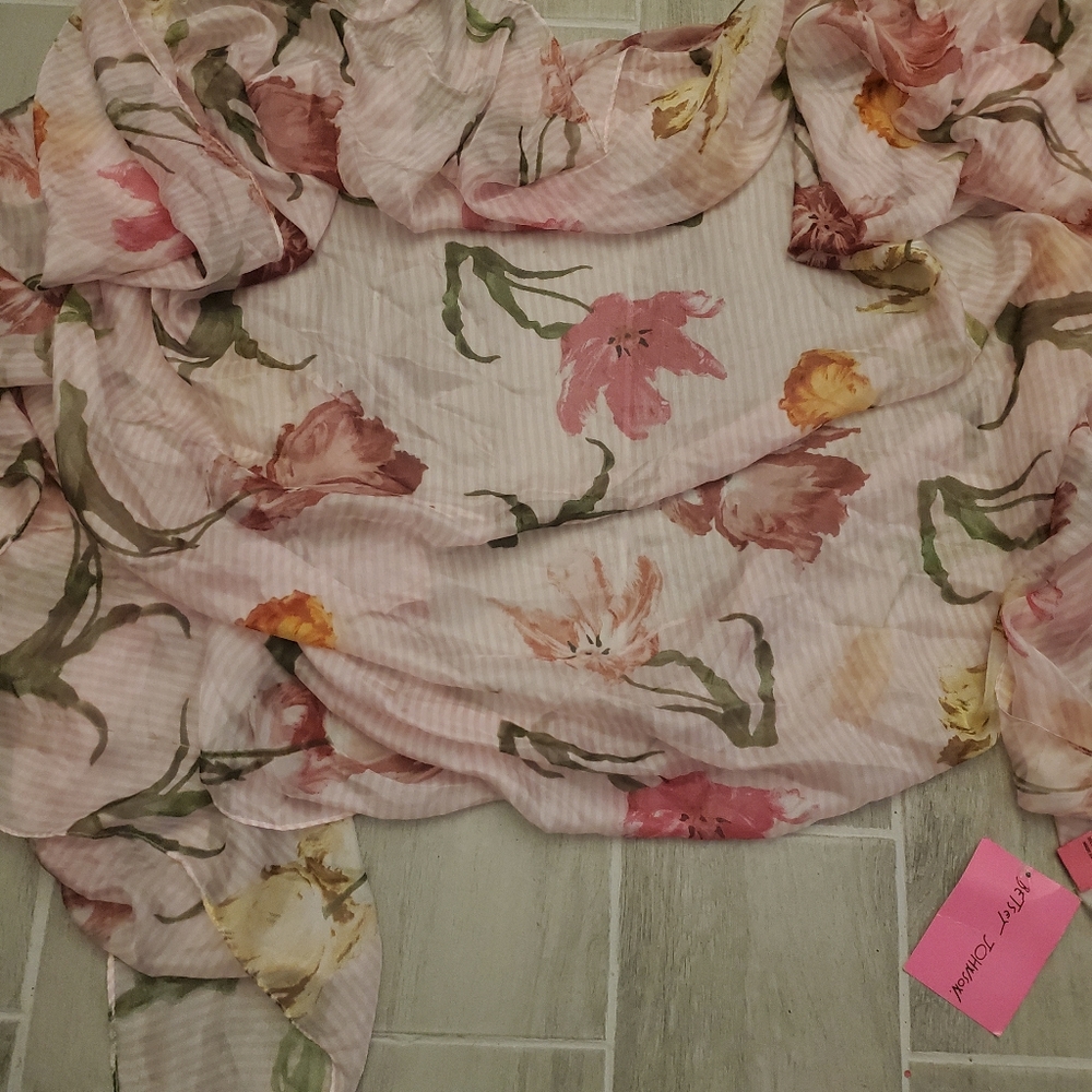Besty Johnson Pink floral sheer scarf/wrap NWT - Picture 5 of 6